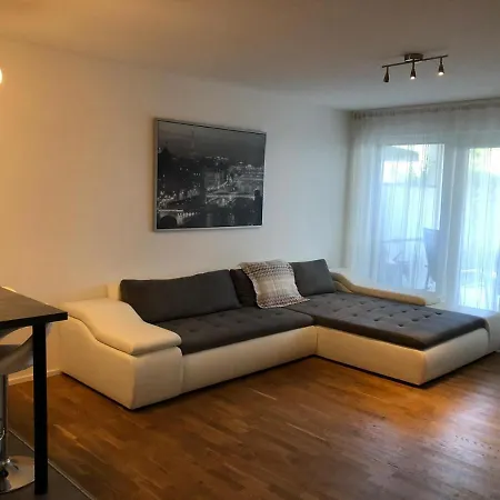 Spacious With Garden And Terrace Privatunterkunft Waldenbuch