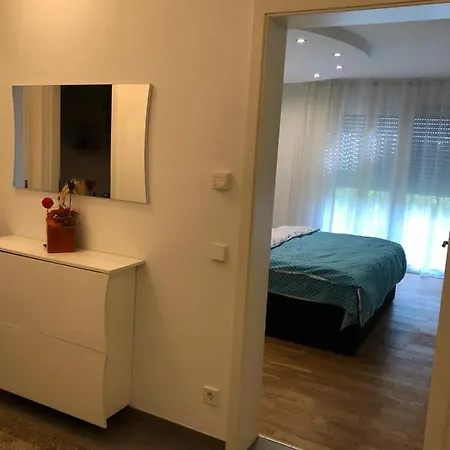 Spacious With Garden And Terrace