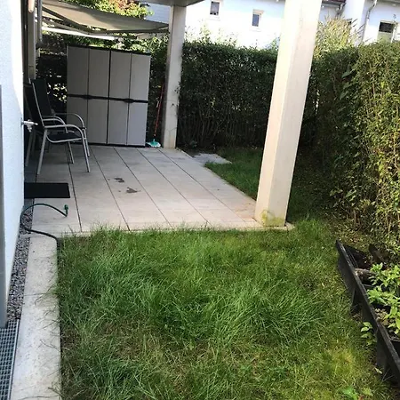 Spacious With Garden And Terrace Privatunterkunft Waldenbuch